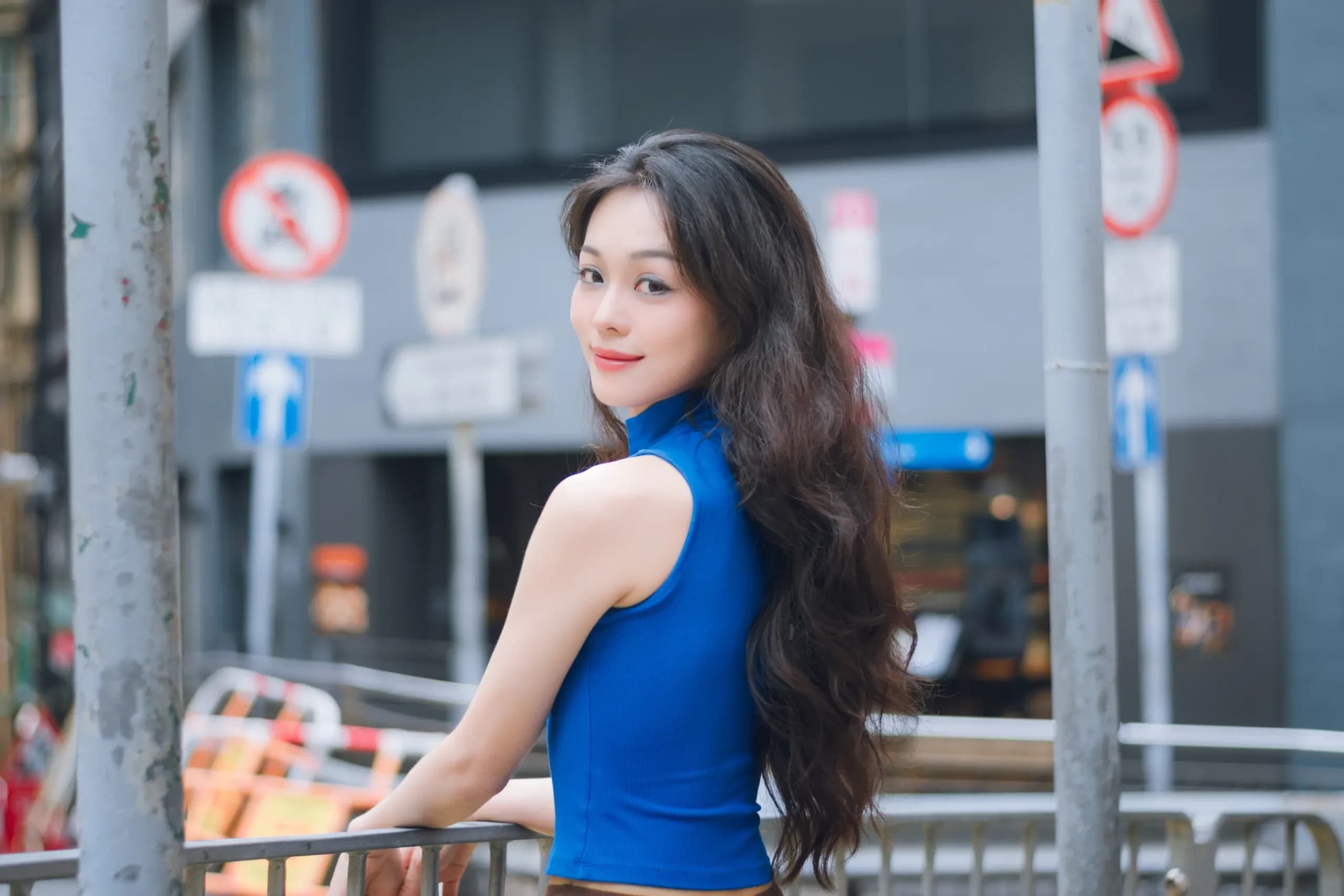Clara in Central, Hong Kong, frame 11