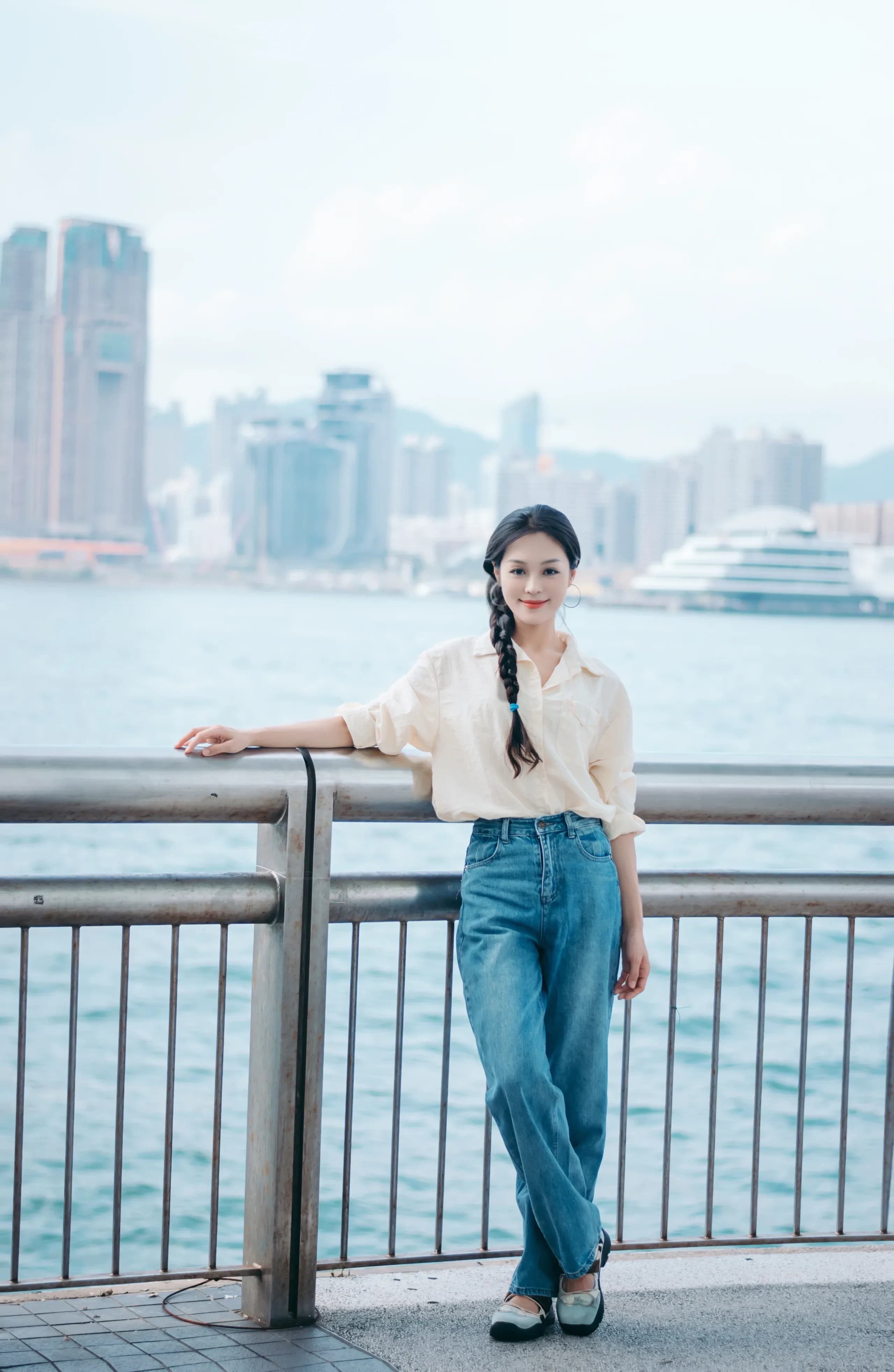 Clara in Central, Hong Kong, frame 15